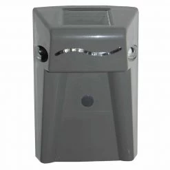 WEST MARINE Boat Docking LED Solar Dock Lighting, Piling, 3-Color